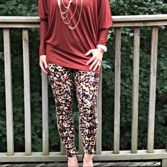 One left!! πΊ Brushed Leopard Print Leggings! 1 Sz - Picture 5 of 5